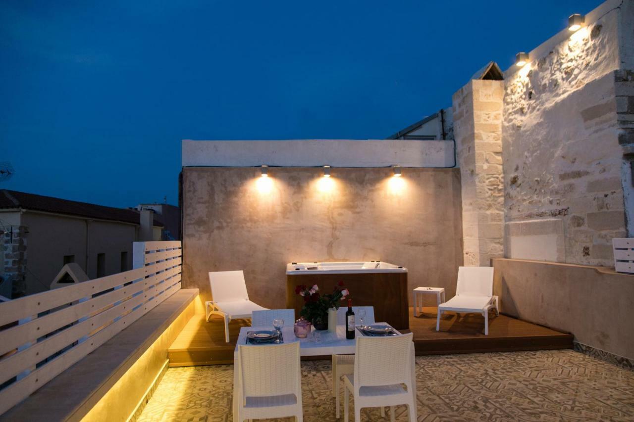 Jacuzzi Suite In The Heart Of Oldtown Retimno Zewnętrze zdjęcie